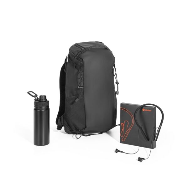 KIT ADVENTURE. Adventure Kit je vhodný pre tých, ktorí radi cestujú - Čierna